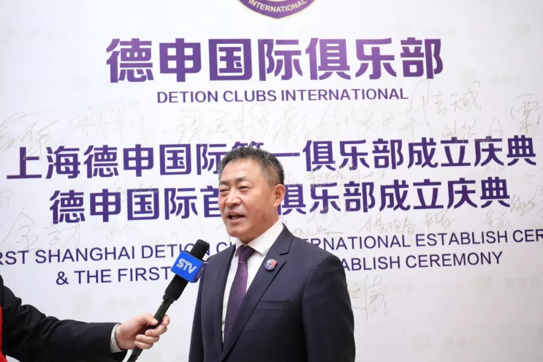 最新动态，王德周与孙立坤的跨界合作与行业影响