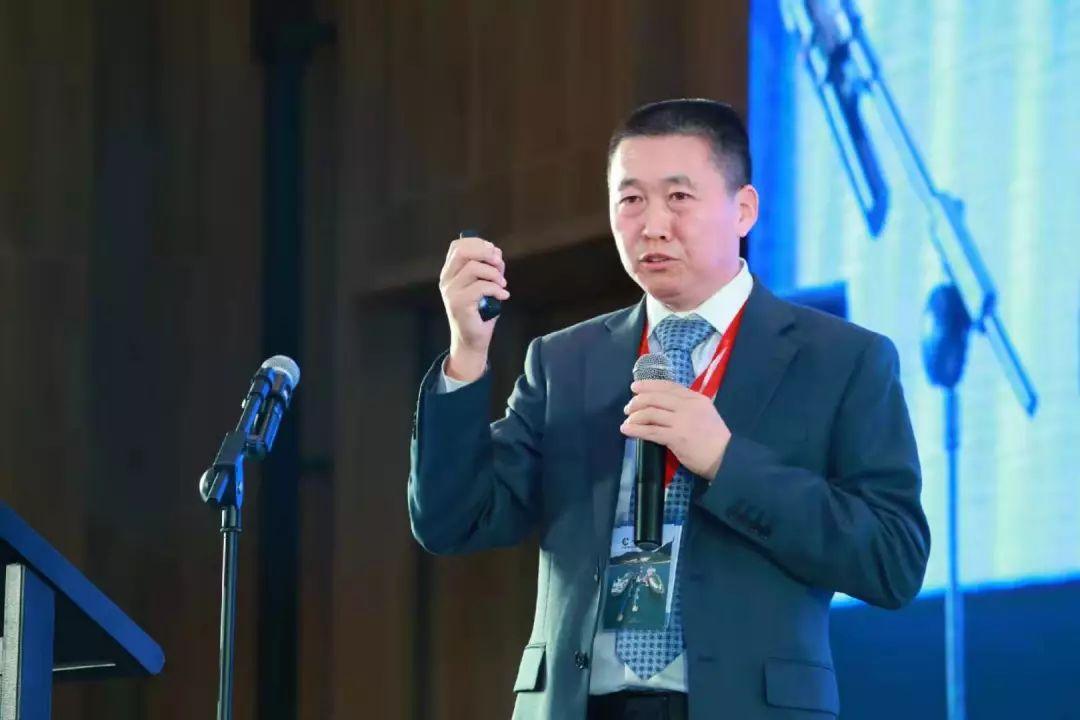 2025新奥精准资料免费,探索未来，2025新奥精准资料免费共享时代